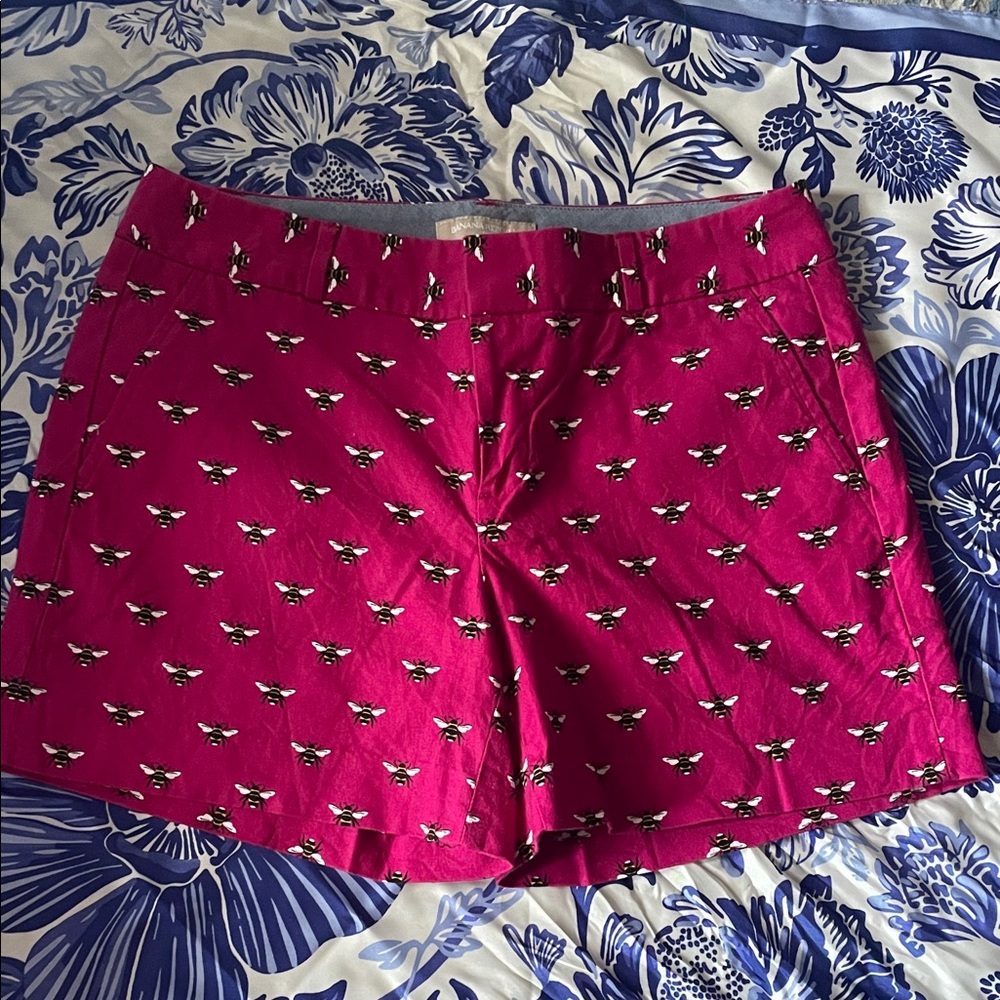 {Banana Republic} Fuchsia Patterned Women's Shorts